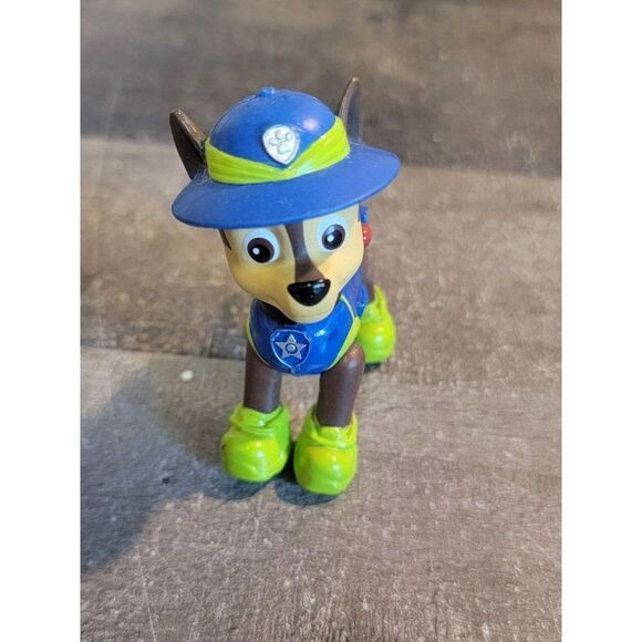 Chase Disney Junior Paw Patrol cop dog toy figure - Picture 2 of 5